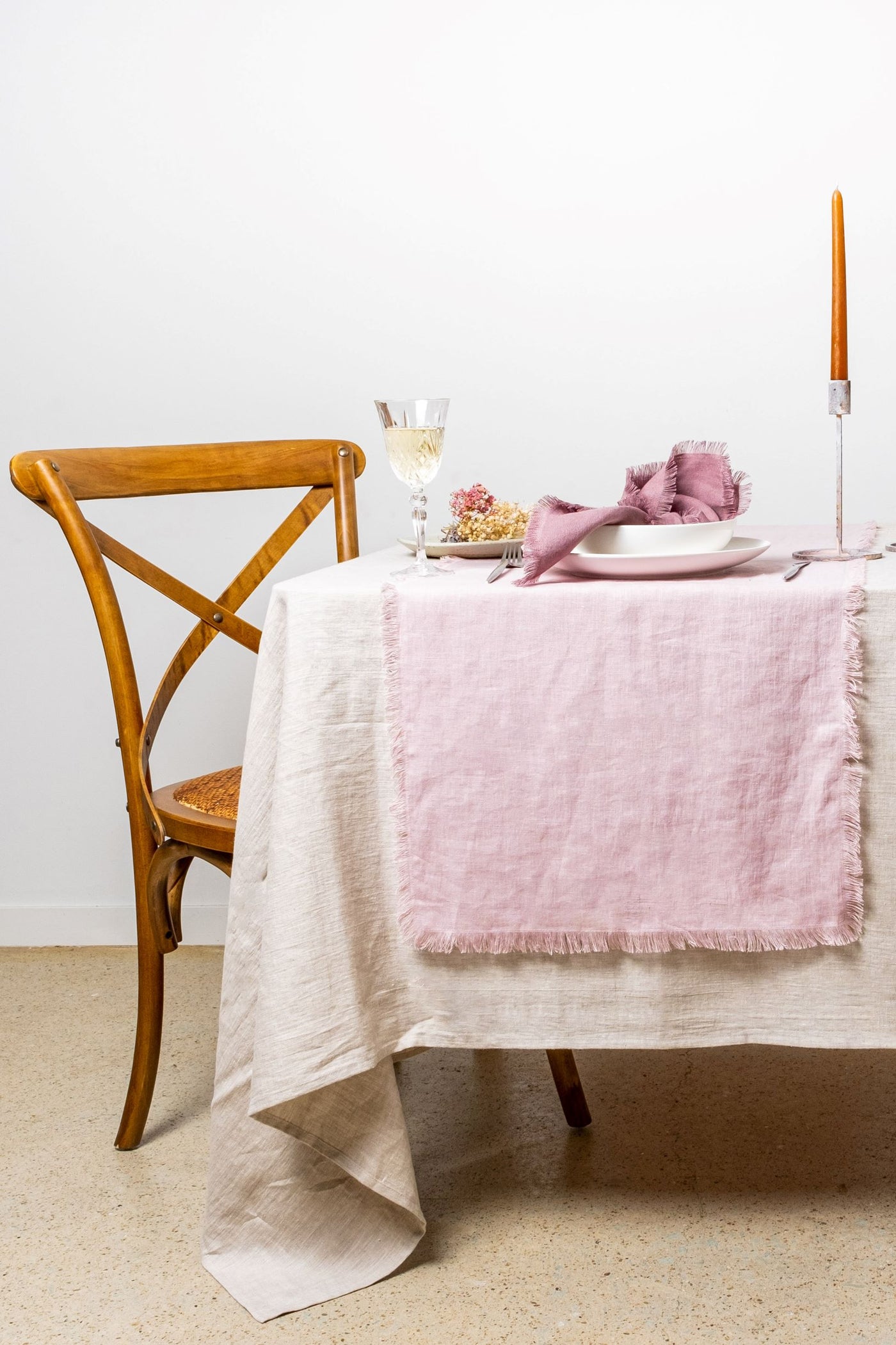 Mauve Linen Napkin and Pink Linen Table Runner
