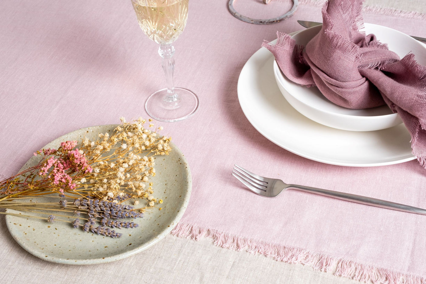 Mauve Linen Napkin and Pink Linen Table Runner