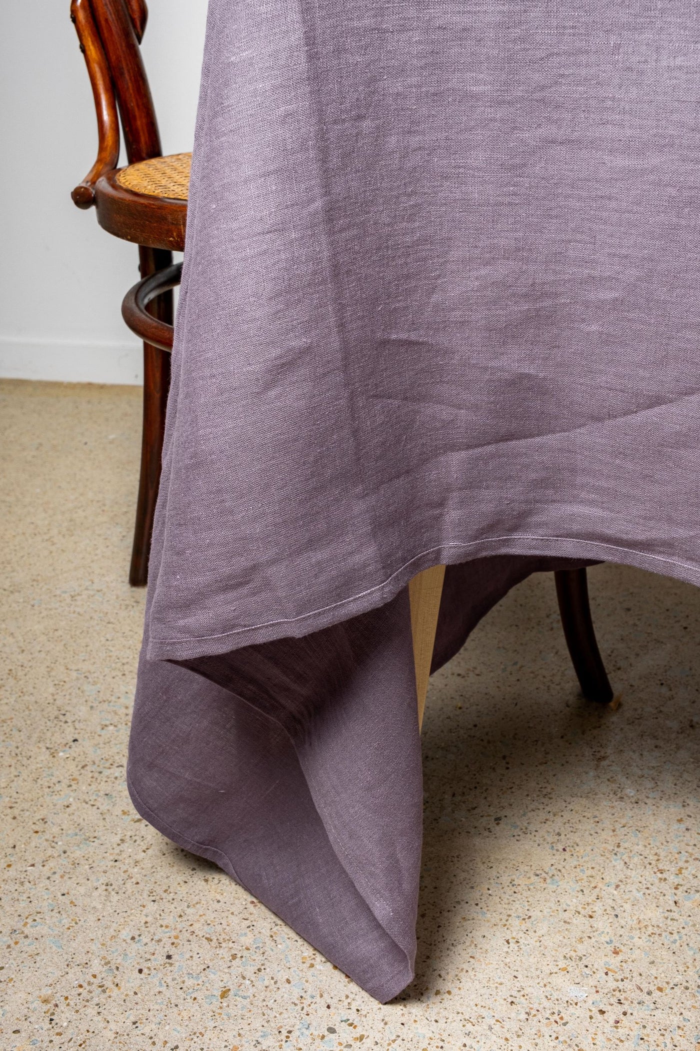 Violet Linen Tablecloth - Mulberry Milk